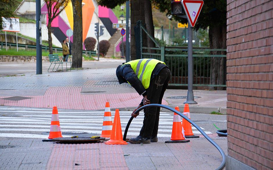 comment déboucher une douche Saint-Leu-d'Esserent